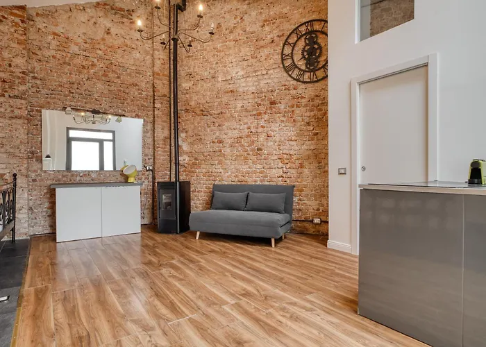 - Loft Industrial Chic *