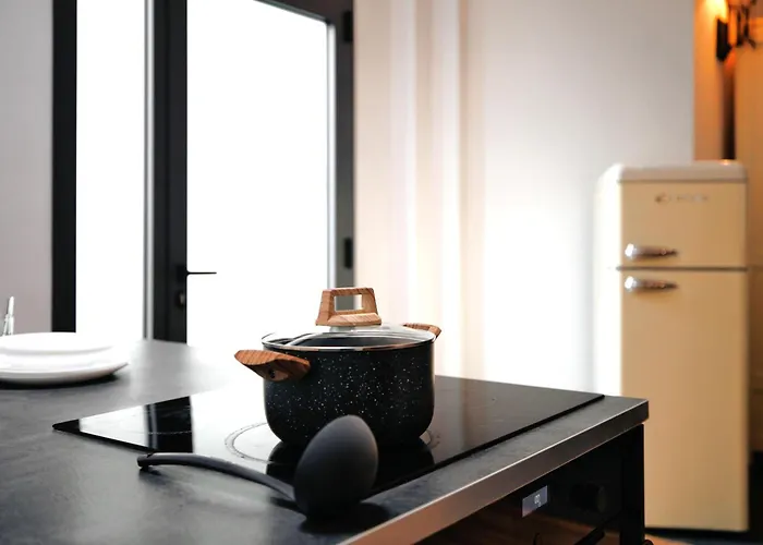 - Loft Industrial Chic