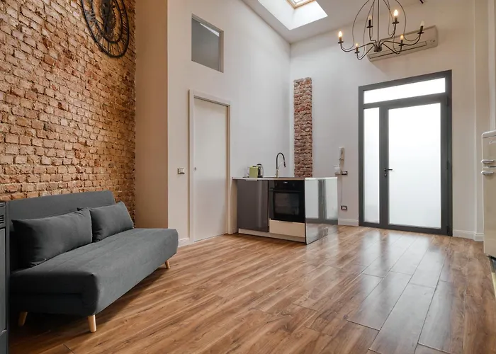 - Loft Industrial Chic Milano
