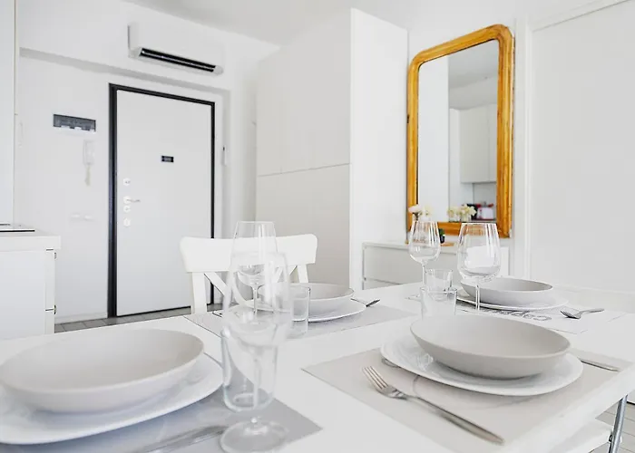 Easylife - - Mancini 1 P6 - Cinque Giornate Apartament *