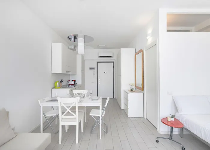 Easylife - - Mancini 1 P6 - Cinque Giornate Apartament *