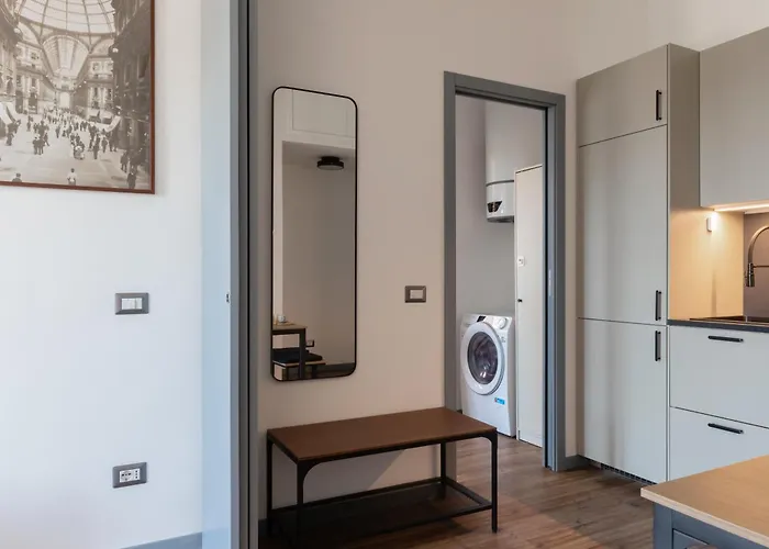 Parcheggio Privato E Casa Moderna Con Vista Storica Milano