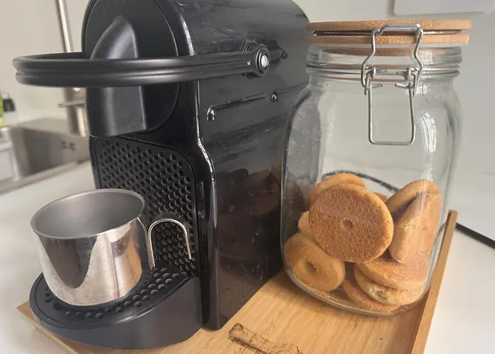 Pasteur-mm Red Line Apartament