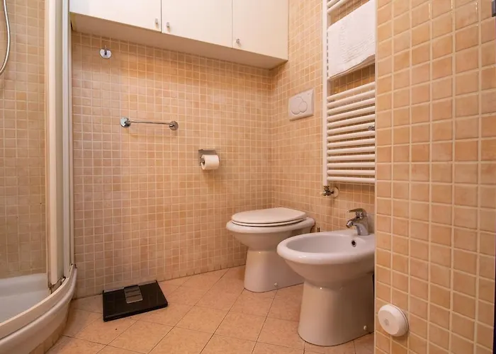 Station 5 Min - Double Bed Caiazzo 4 Guests Wifi Apartmán