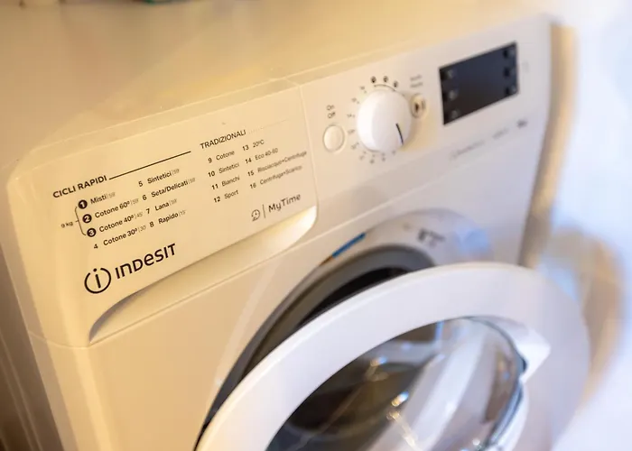 Lejlighed The Boutique - Tortona Design District & Navigli - Luxury With Balcony - Tram 2 Direct To Duomo - Center Milano