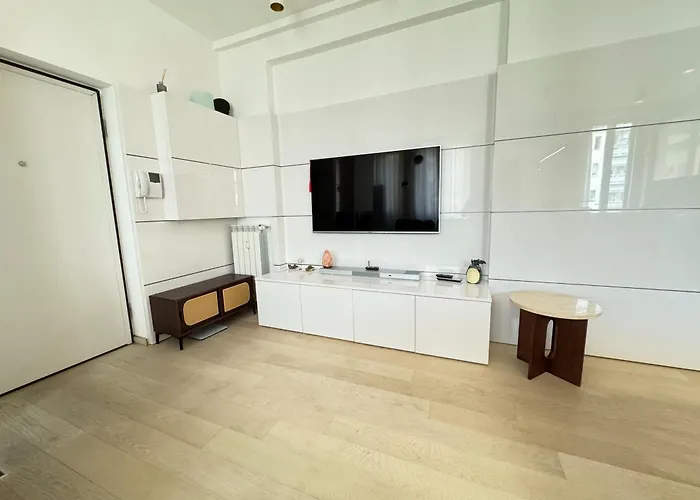 Sant'agostino Large & Elegant Apartment, *