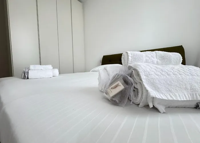 Sant'agostino Large & Elegant Apartment, Lejlighed Milano