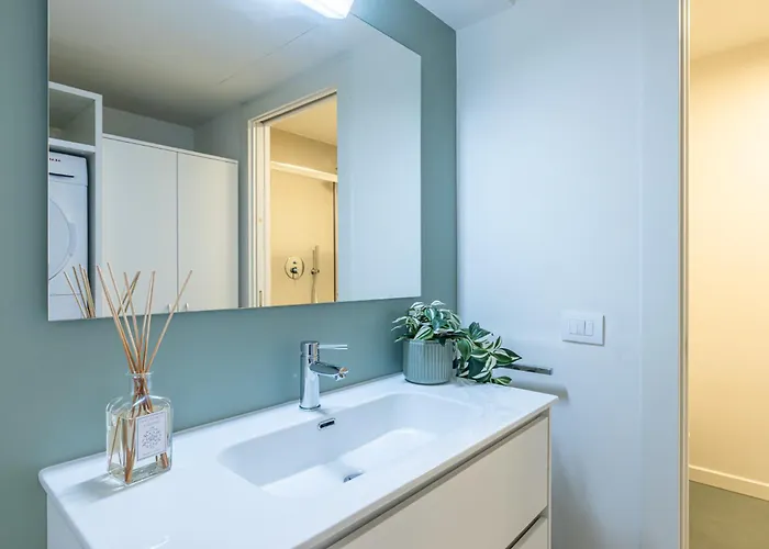 アパート Navigli Charme Urbano Tra Design E Quiete