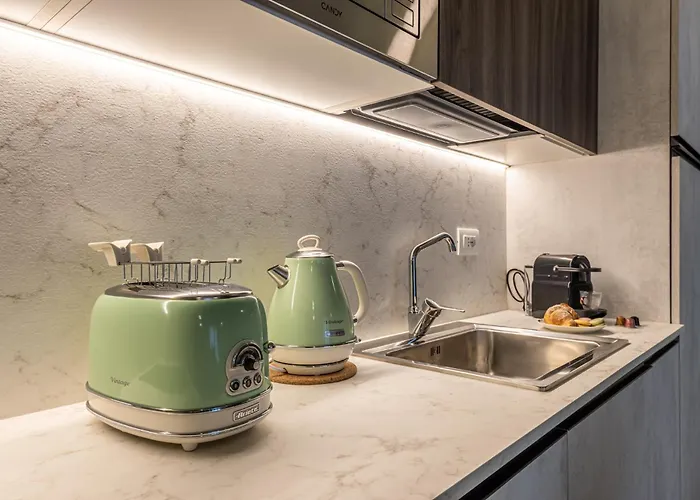 Navigli Charme Urbano Tra Design E Quiete ミラノ