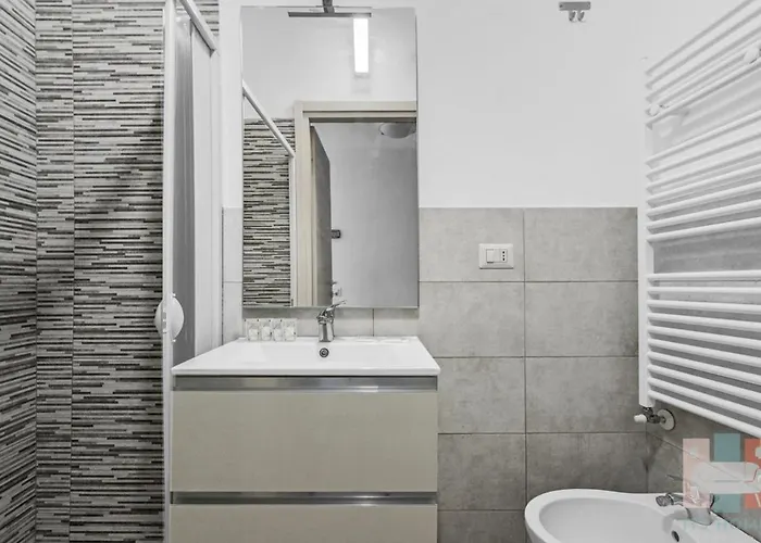 Do11 -10 Minutes From The Duomo- Milánó