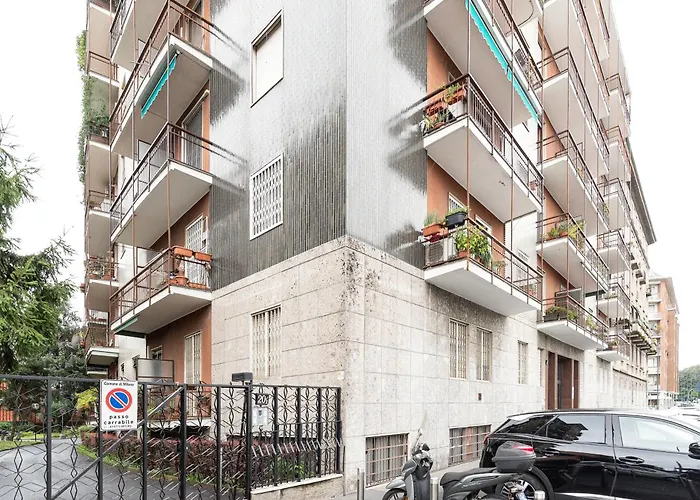 Guesthost - Mm3 Corvetto Bright Apartament Mediolan