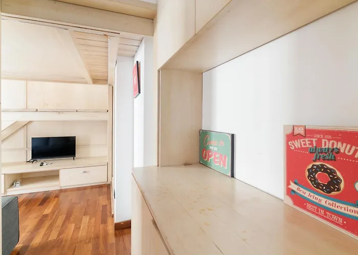 Guesthost - Sempione Bright Appartamento Milano