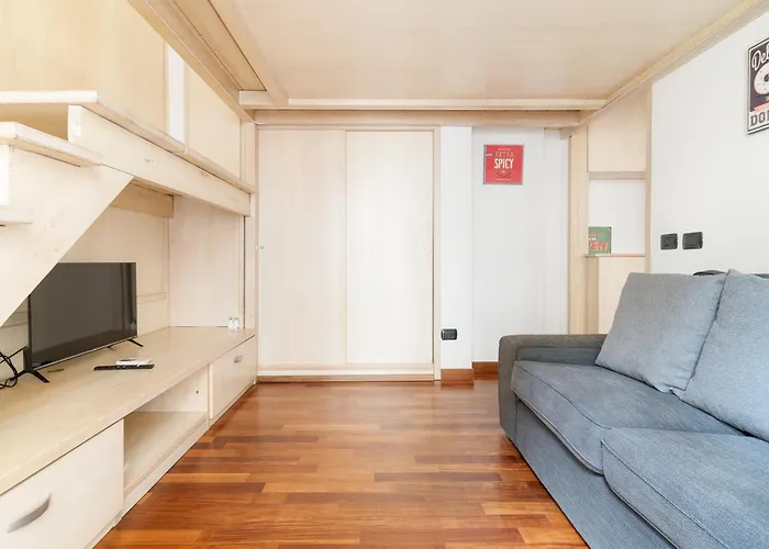 Guesthost - Sempione Bright *