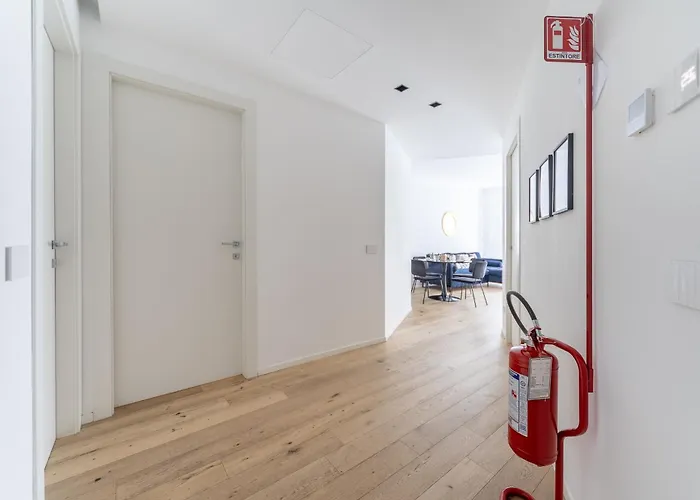 Enora Aapts By Sweett - Sirtori 밀라노