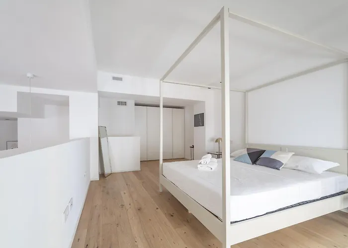 Enora Aapts By Sweett - Sirtori * 밀라노