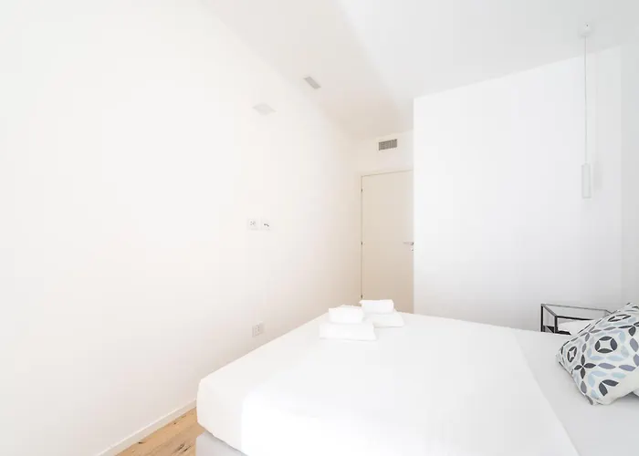 Enora Aapts By Sweett - Sirtori Lejlighed