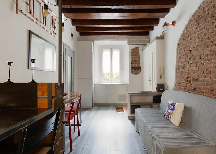 Guesthost - Stylish Industrial Flat Near Navigli Lägenhet Milano