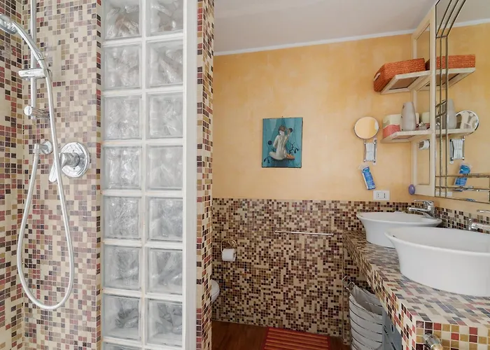 Guesthost - Mm2 Sant'agostino ميلان