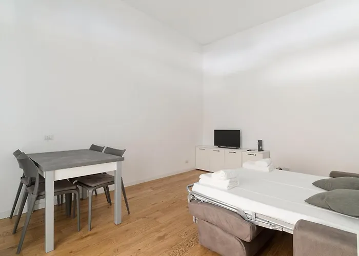 Guesthost - Near Parco Adriano Daire Milano