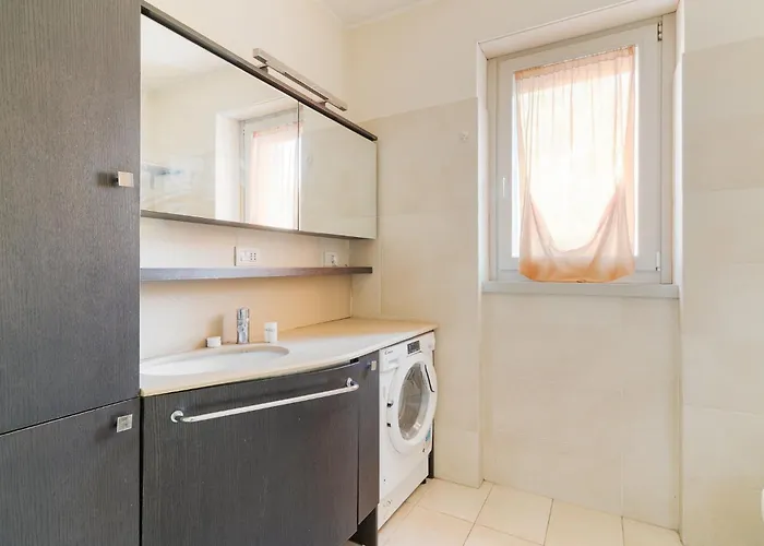 Guesthost - Stylish Viale Toscana Milánó