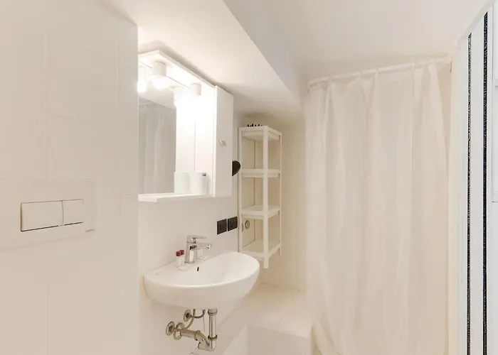 Apartamento Guesthost - Magenta Long Let Apts *