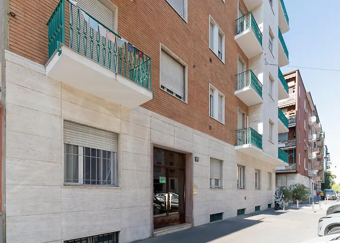 Guesthost - Bright Near Mm2 Lambrate Lejlighed *