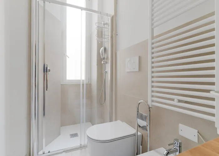 Guesthost - Ghisolfa Bright Apartament Mediolan