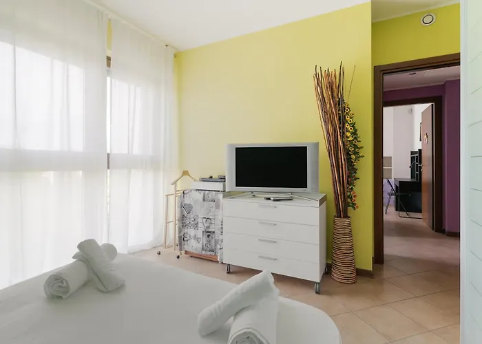 Guesthost - Bisceglie M1 Balcony 밀라노