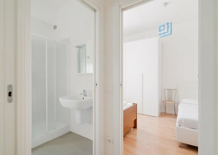 Guesthost - Mm1 Inganni Bright *