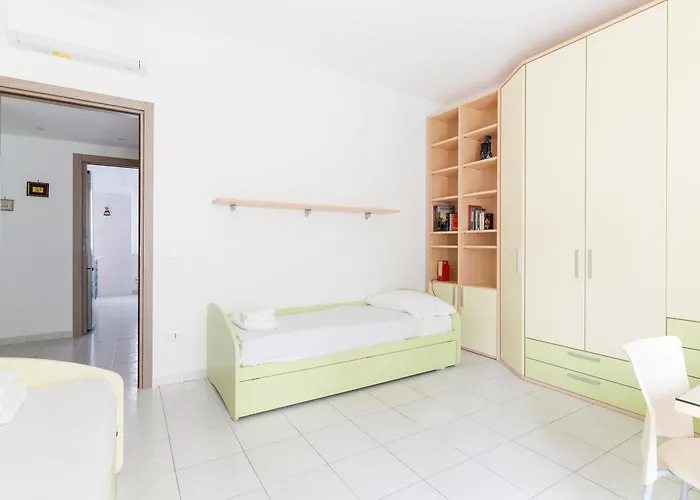 アパート Guesthost - Piazza Abbiategrasso Chiesa Rossa *