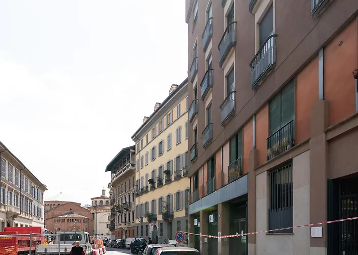 Guesthost - Cosy Missori M3 Milano