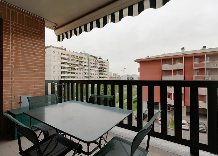 Guesthost- Universita Bocconi Terrace Apartment Mailand