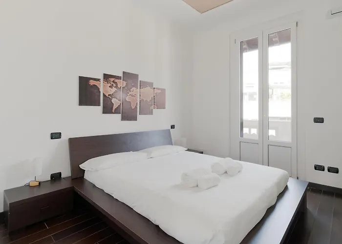 Guest Host Milano- Brenta M3 Balcony