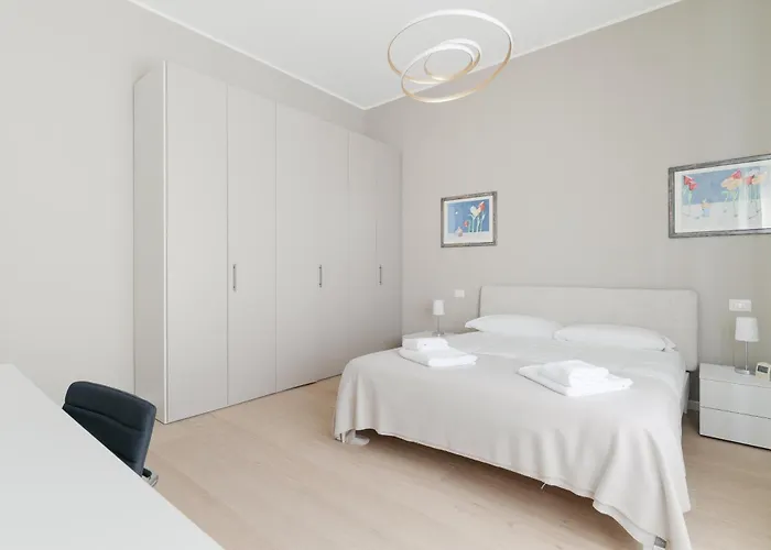 Guesthost - Cozy & Bright Apartman Milánó