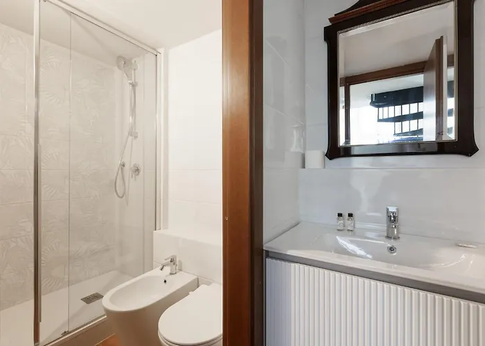 Appartamento Guesthost - M5 Istria & Marche Roomy Lofted *