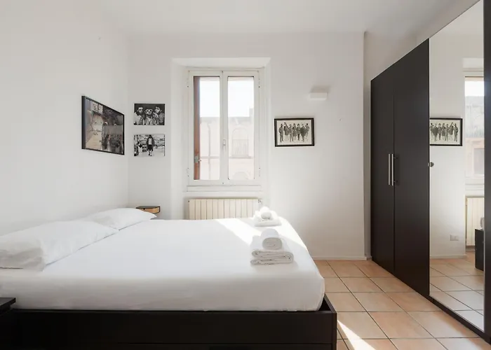 Guesthost - Industrial-style In Chinatown! Apartmán *