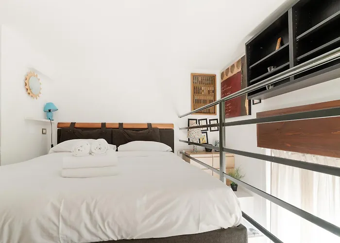Guesthost - Welcoming Ground-floor With Loft Milano