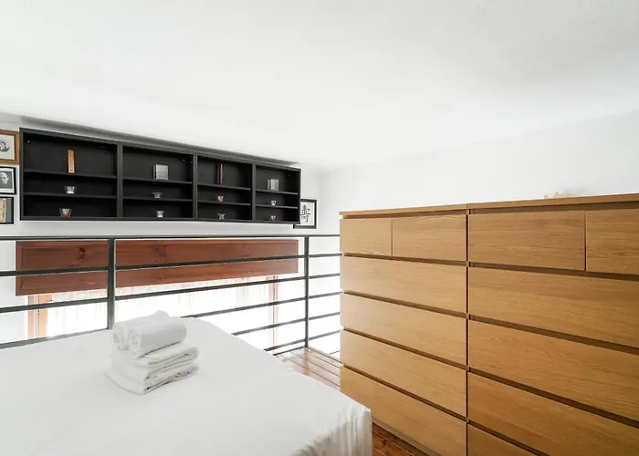 Guesthost - Welcoming Ground-floor With Loft
