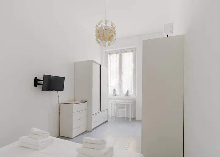 Guesthost - Bright Isola - Apartamento Milán