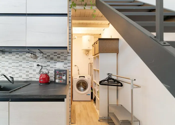 Guesthost - Cozy Loft X4 Near Via Padova *