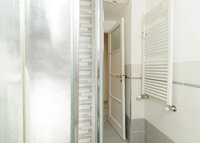 Guesthost - Citta Studi With Balcony * Milán