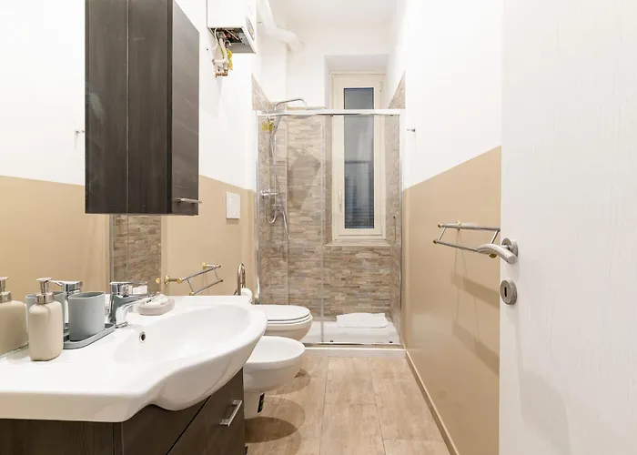 Guesthost - Modern & Cozy In X4 Apartmán