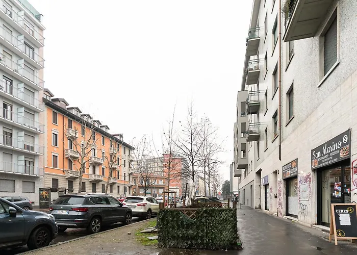 Guesthost - Spacious Navigli Apartmán Milán