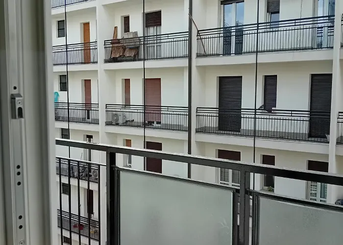 Guesthost - San Siro Modern With Balcony Daire Milano
