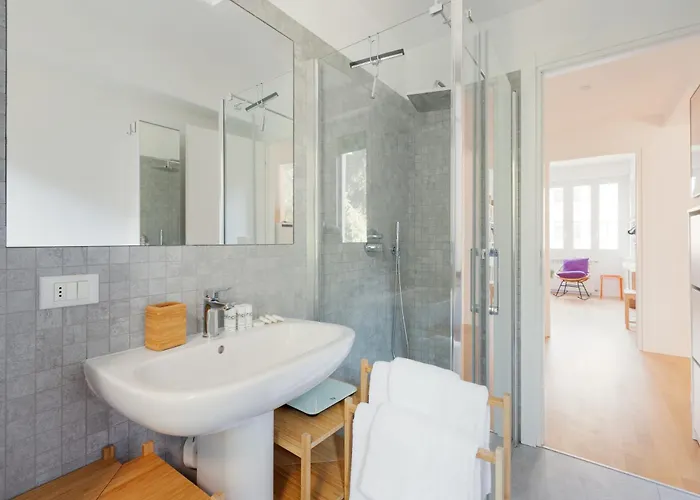 Guesthost - Bright And Modern Apartamento *