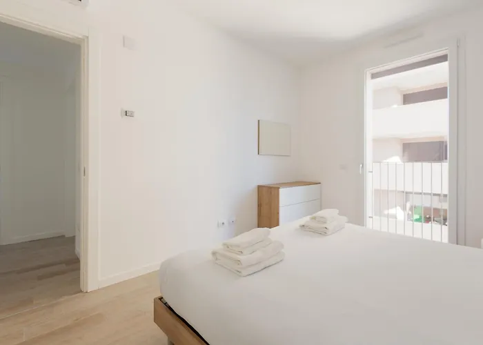 Guesthost - Milano-affori Balcony Milano