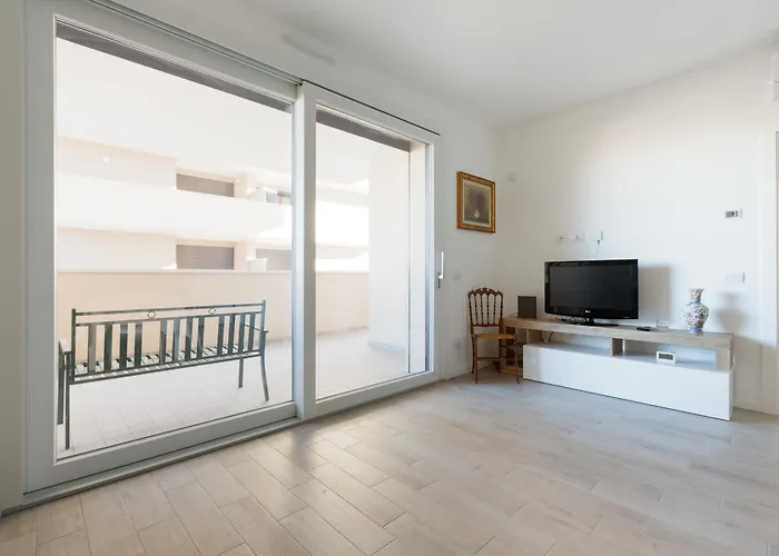 Guesthost - Milano-affori Balcony Apartmán