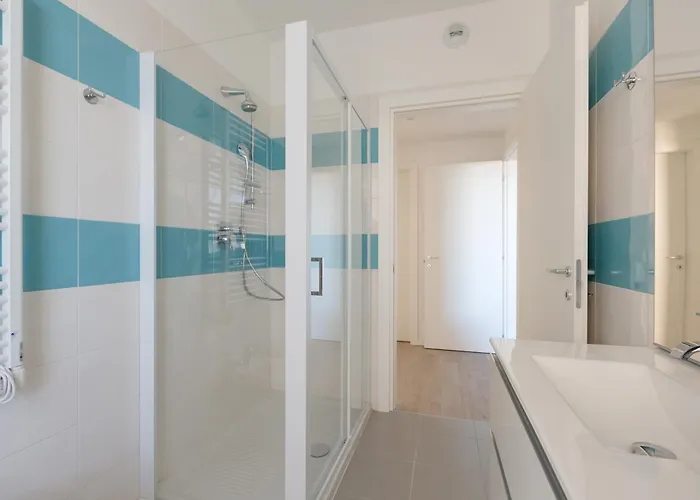 Guesthost - Milano-affori Balcony