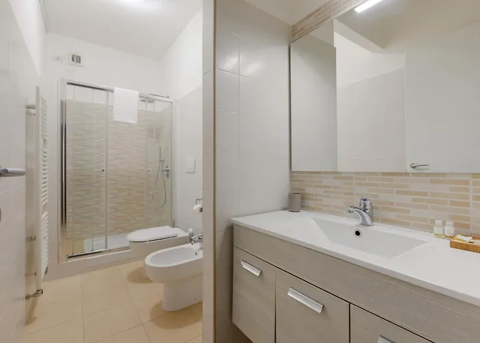 Daire Guesthost - M3 Lodi Trendy Red *