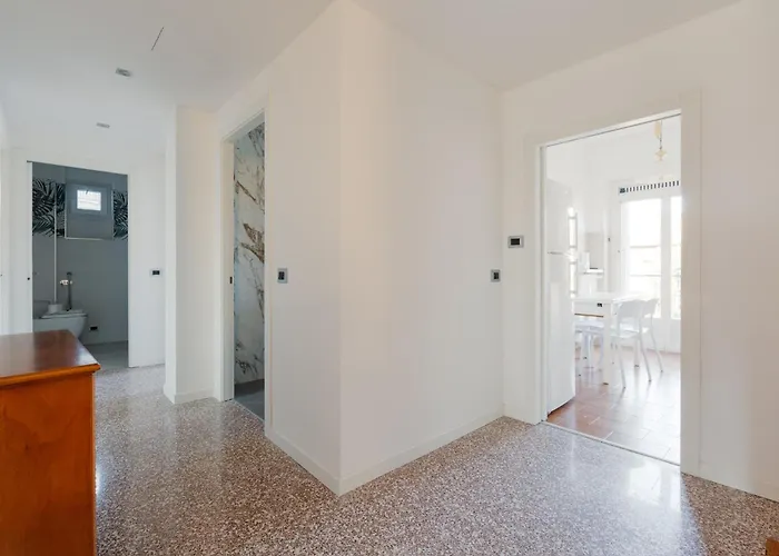 Guesthost - Comfy Family In Milán